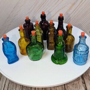 Vintage Lot of 11 Miniature Wheaton Apothecary Glass Bottles w/ Stoppers Taiwan
